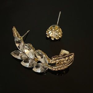 ✨VTG Gold Gilt Asymmetric Stud Earrings